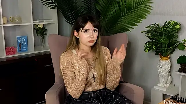 elvialopresti (F teen) - tease with the top