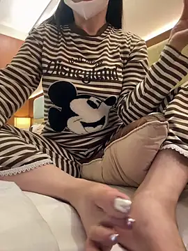 Meii-meyy live sex cam