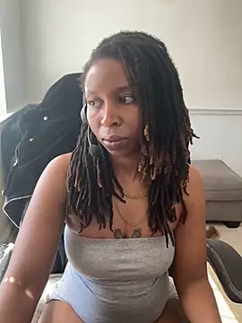 leyahoneybuns (F young) - Fuck pussy with dildo cum show