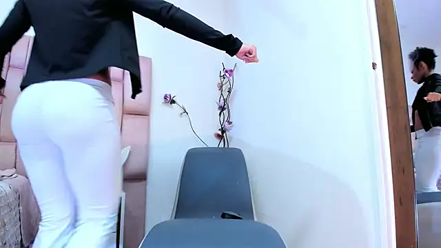 kamii_arias - Kamii_arias's free webcam - UK Sex Cams