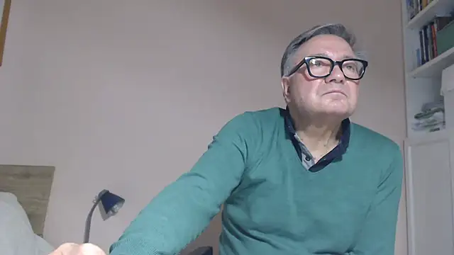 you6me (M grandpa) - Naked show cum