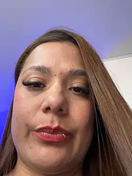 Webcam Model (Pretty__Milf)  is live.Free join now!