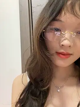 美女meimei_x在线直播