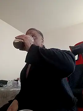 yellowwetfox (Ask my age) - Get me ready to cum