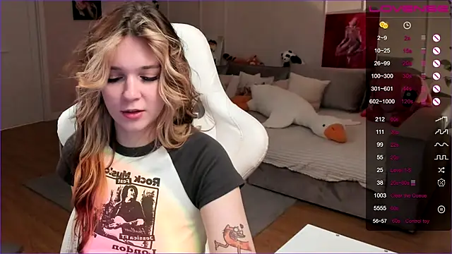 frau_lina (F young) - ZEIG BRUST