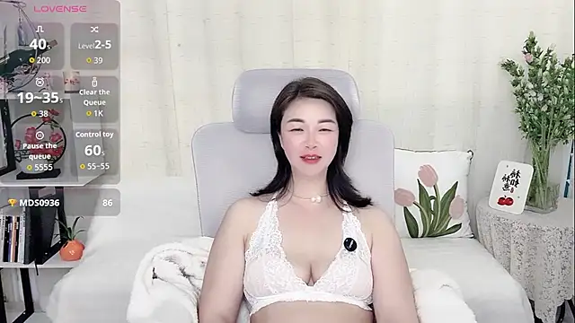 Live sex cam of ZestYonder