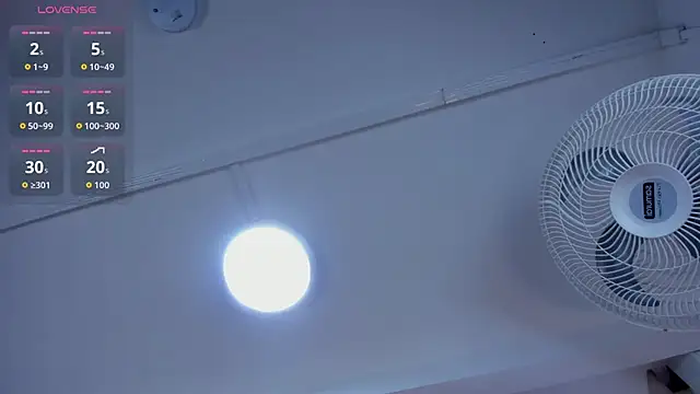 victoriagrays (F young) - full naked + play pussy