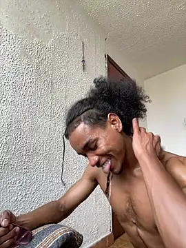 sexyquerubin (M twink) - Oil in my body