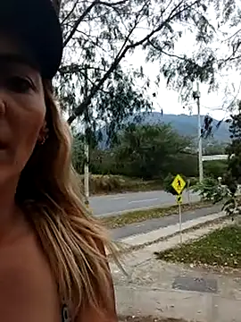 monita_med - Monita_Med's free webcam