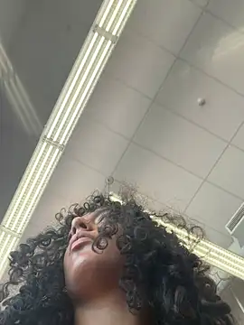 allybluee777 - Allybluee777's free webcam