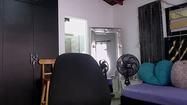 mailyn_gold - Mailyn_gold's free webcam