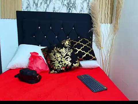 sofia-moon - Sofia-moon's free webcam - UK Sex Cams