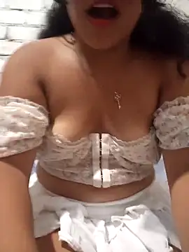 sivi22 (Ask my age) - Show pussy finger