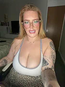 curvygirlmyla - CurvyGirlMyla's free webcam - UK Sex Cams