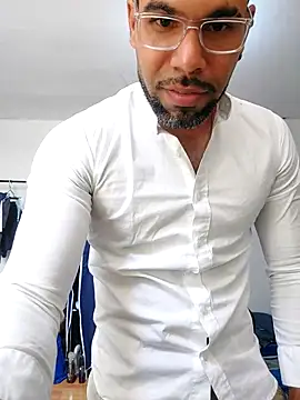 thom_1 - Thom_1's free webcam - UK Sex Cams