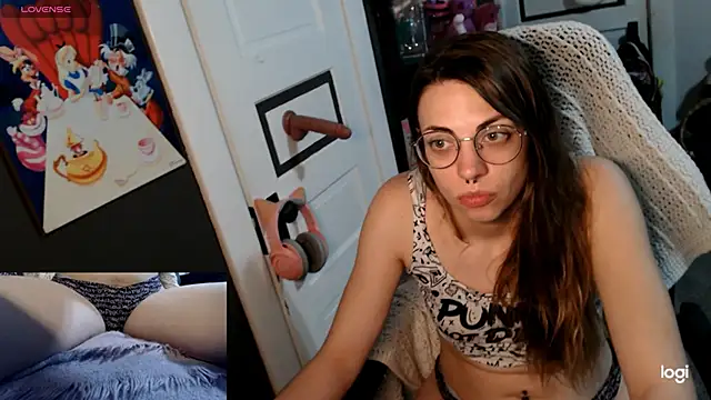 KierBearKisses webcam