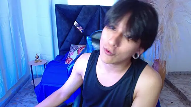 nikoo_18 live sex cam