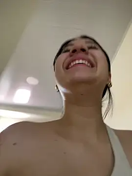 emi_blair (F teen) - Full naked + red ass