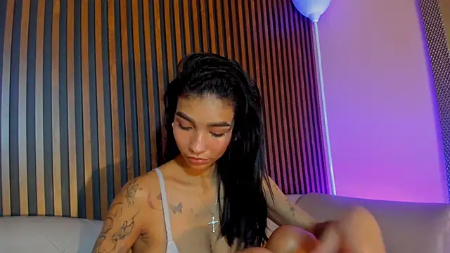 lauraaristizabal (F teen) - let me suck your big cock daddy