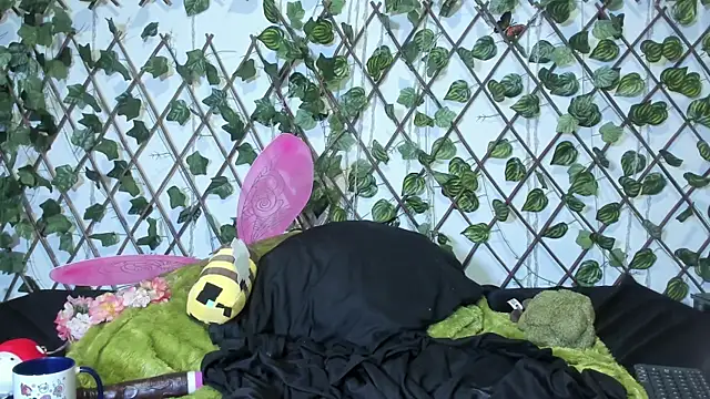 littlepeach_ (F young) - MACHINE