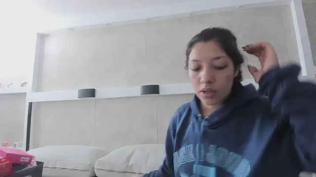 rebecca_ponce_ - Rebecca_ponce_'s free webcam - UK Sex Cams