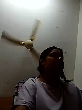 Webcam Model (shilpa-singh)  is live.Free join now!