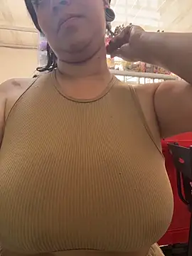 emilyjohanson Live Webcam on Stripchat