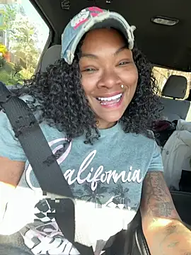 HaloRodeoLover2 live sex cam