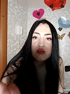 regina6125 - Regina6125's free webcam - UK Sex Cams