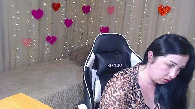 jillstevens (F milf) - Remove the bra