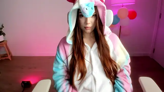 stacyluxxe - Stacyluxxe's free webcam - UK Sex Cams