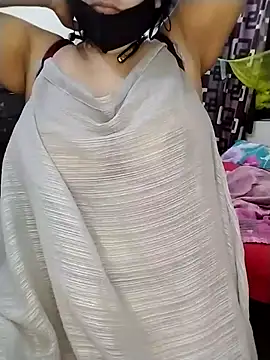 Webcam Model (Tishani)  is live.Free join now!