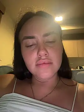 kirasunshine - KiraSunshine's free webcam - UK Sex Cams