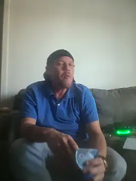 yourmasterisbored - YourMasterisBored's free webcam - UK Sex Cams