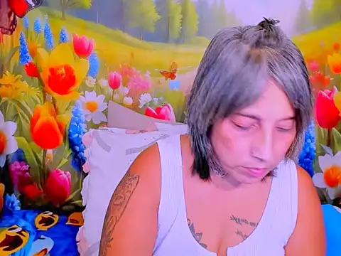 indianroxy - Indianroxy's free webcam - UK Sex Cams