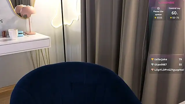 vixaria - Vixaria's free webcam - UK Sex Cams