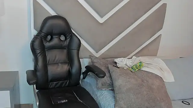 amber_harriis - Amber_Harriis's free webcam - UK Sex Cams