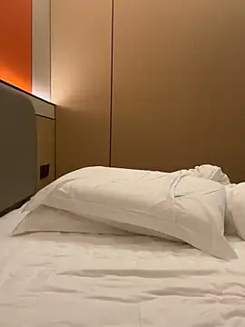 miaomiaou_'s live cam