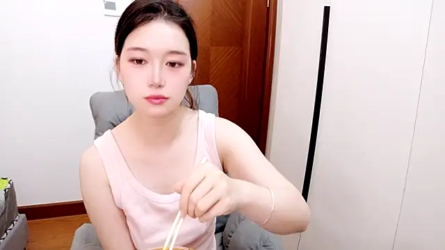 美女onnina在线直播