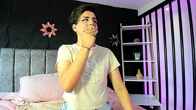 sophiewolf_ - SophieWolf_'s free webcam - UK Sex Cams