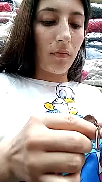 flakita-more (F young) - Muestro tetas,