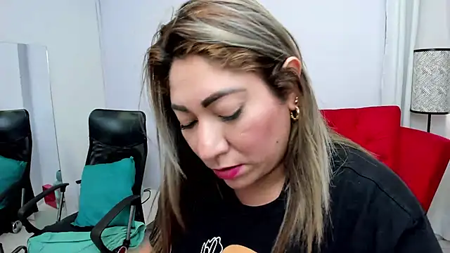 kendra_fire - Kendra_fire's free webcam - UK Sex Cams