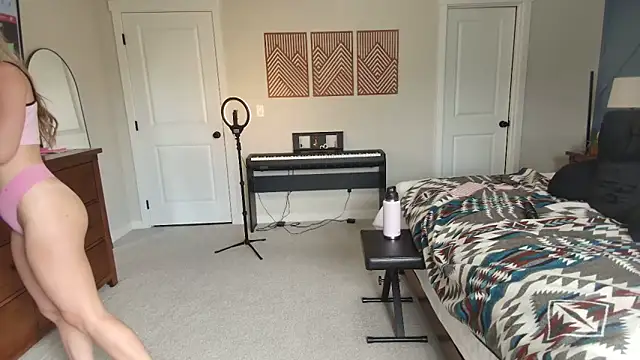 xxyourgirlblair webcam