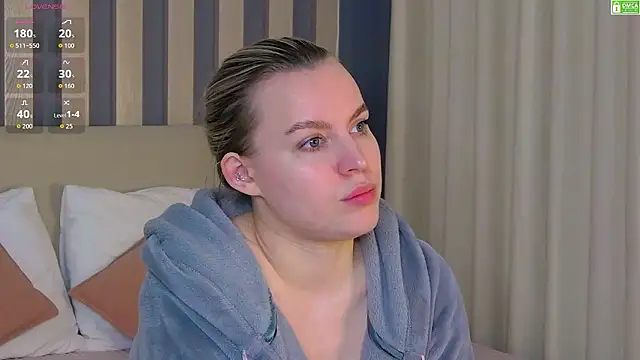 amaliabell (F young) - red ass💗