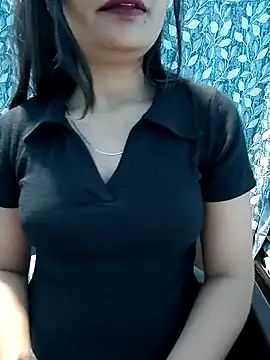 Webcam Model (Vaani_Actress)  is live.Free join now!