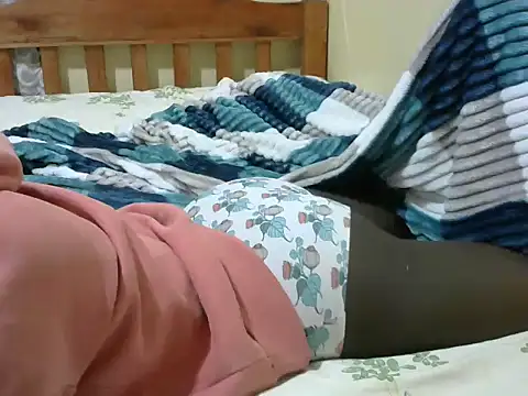 sweet_candy254 - Sweet_candy254's free webcam