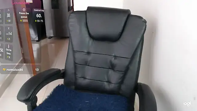 spicey_latina - Spicey_latina's free webcam