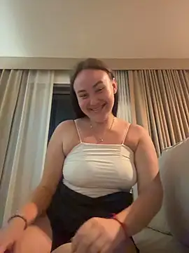 kirasunshine - KiraSunshine's free webcam - UK Sex Cams