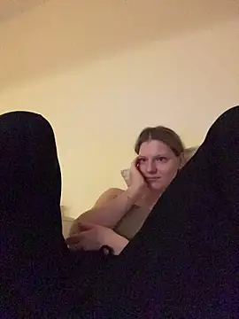 MaryHiggins live sex cam