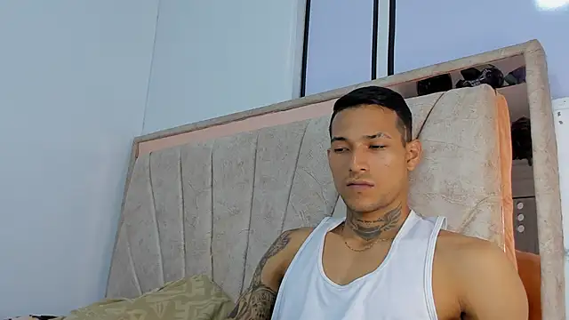 Hana_and_Zeta live sex cam